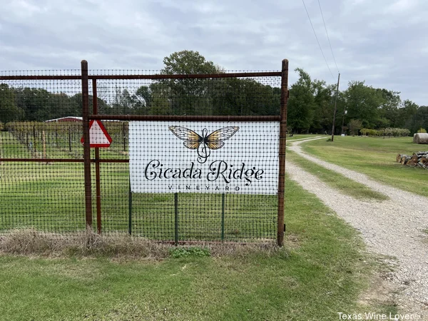 Cicada Ridge Vineyard sign